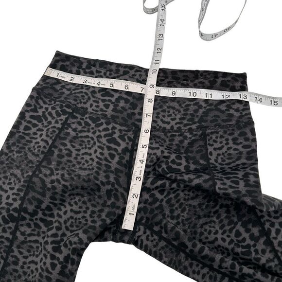 Betsey Johnson Performance gray animal print leggings size medium - Picture 4 of 5